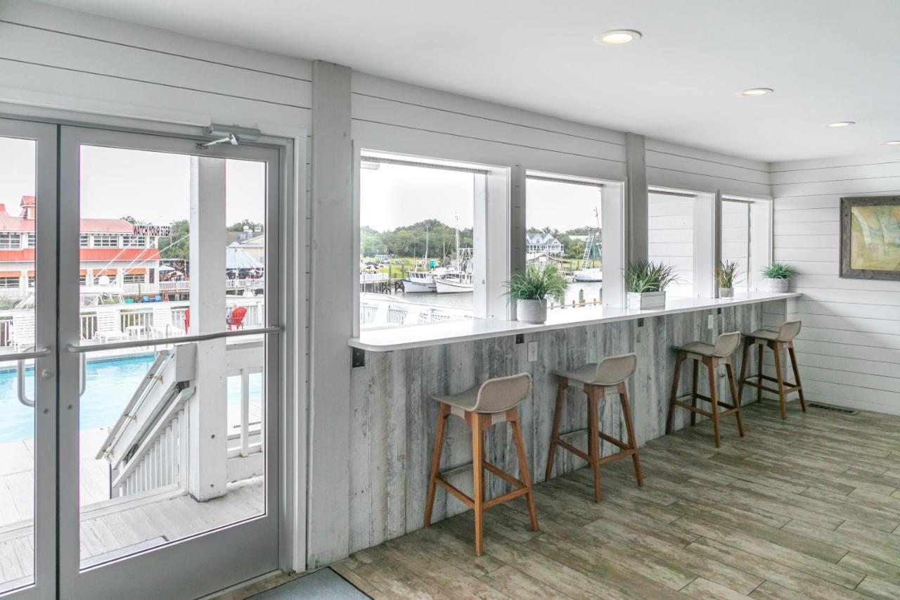 Shem Creek Inn Mount Pleasant Exterior photo