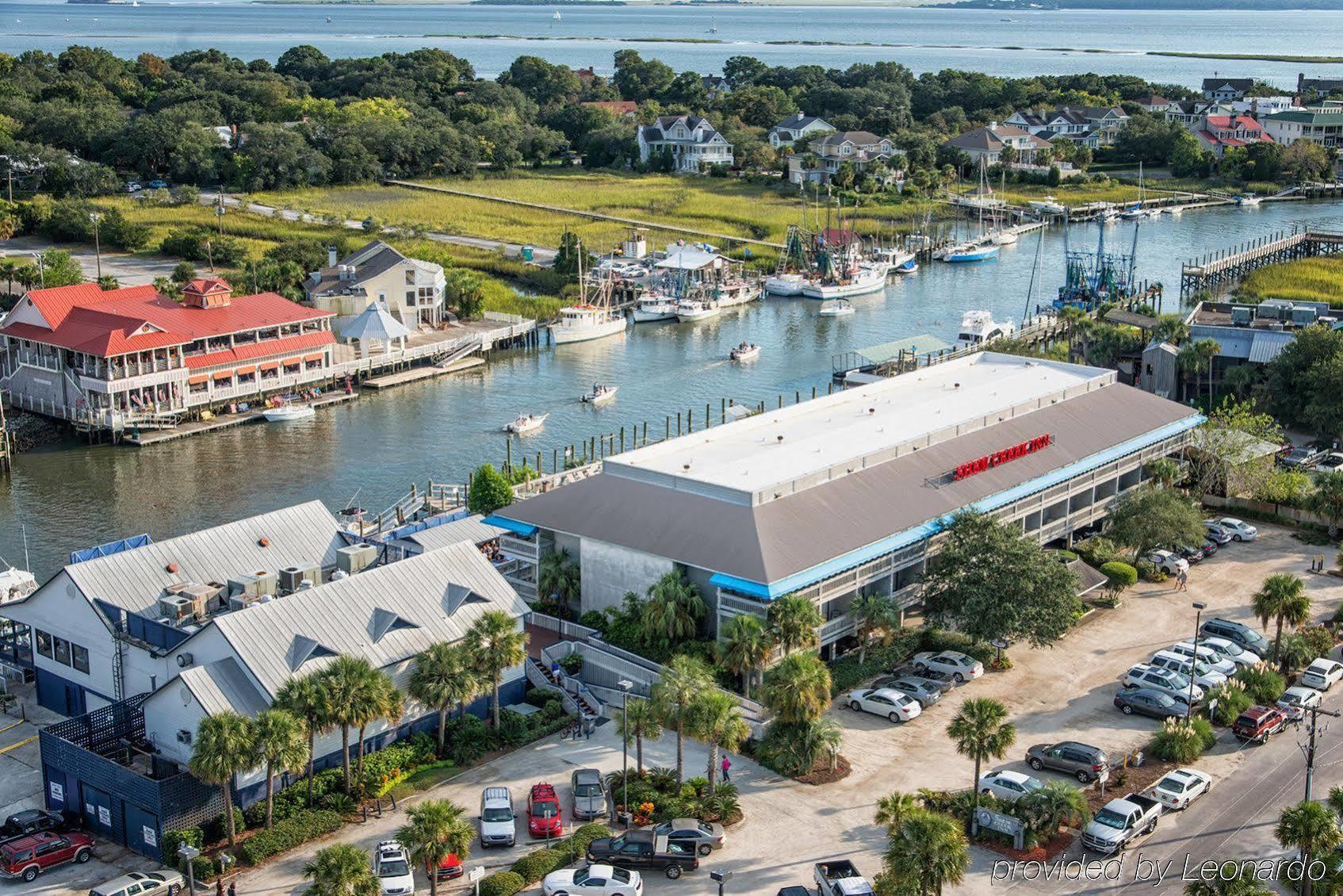 Shem Creek Inn Mount Pleasant Exterior photo